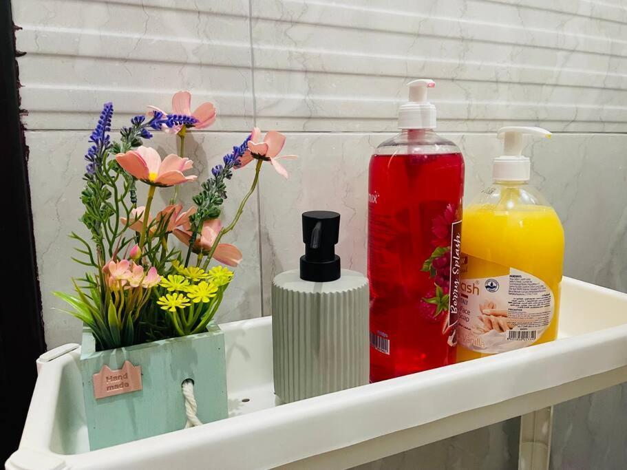 Luxury Private Studio Apartment Close To Airport 아부다비 외부 사진