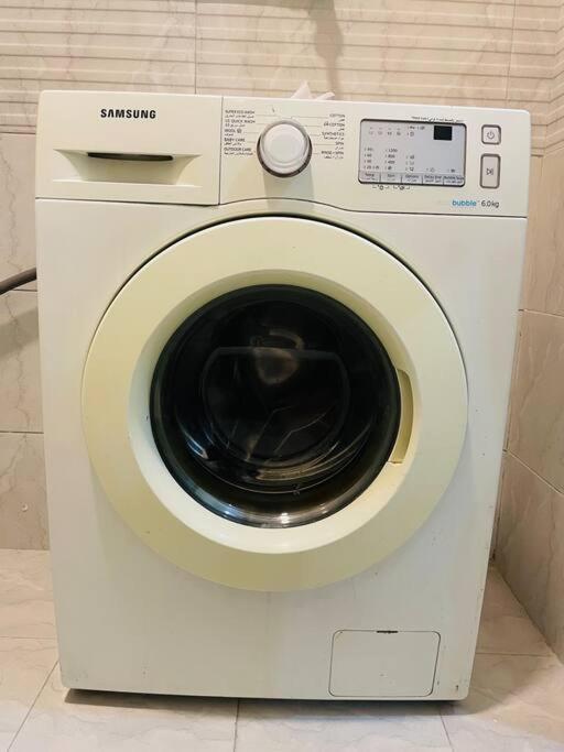 Luxury Private Studio Apartment Close To Airport 아부다비 외부 사진