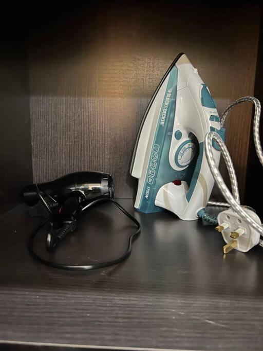 Luxury Private Studio Apartment Close To Airport 아부다비 외부 사진